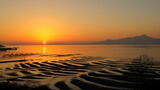 熊本の絶景・おこしき海岸（御輿来海岸）砂紋の不思議な光景が夕陽に映える