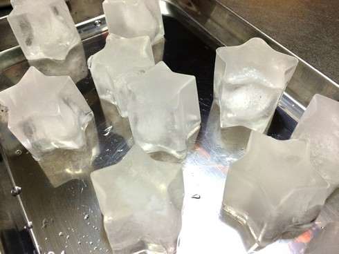 ダイソーのシリコン製氷皿