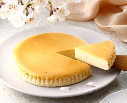 御用邸さくらチーズケーキ、濃厚なチーズの味が際立つ上品な期間限定メニュー