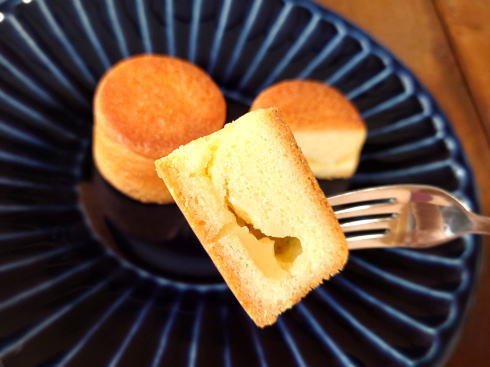 Butters（バターズ）のクラフトバターケーキ カット写真