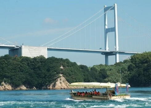 来島海峡大橋塔頂体験ツアー（しまなみ来島海峡遊覧船）の様子2