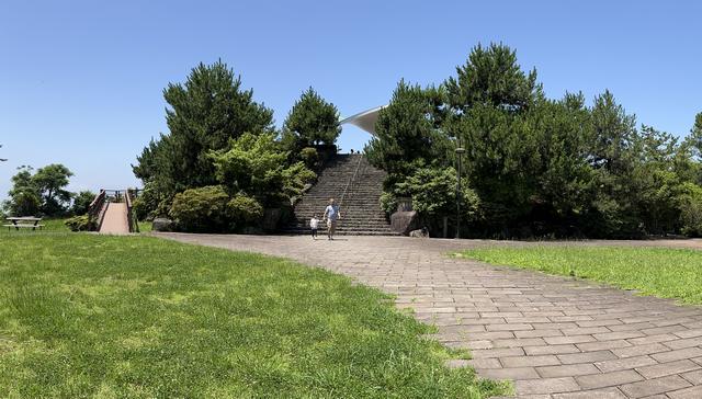 長崎県佐世保市「弓張岳展望台」展望台への階段