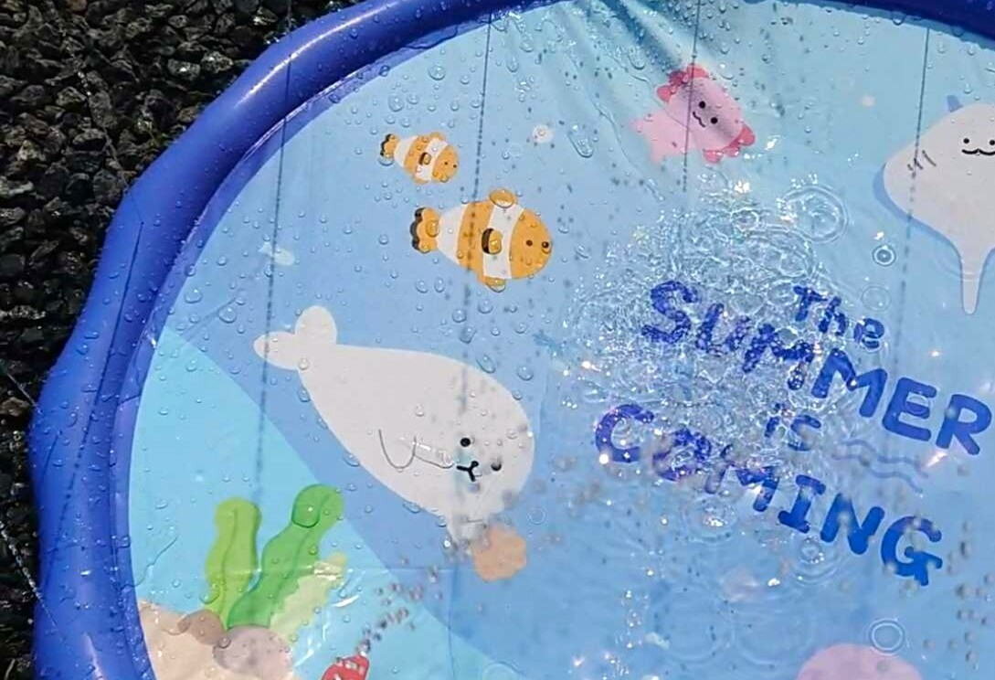 ダイソー 噴水マットいいね！ワンコインで夏の水遊び