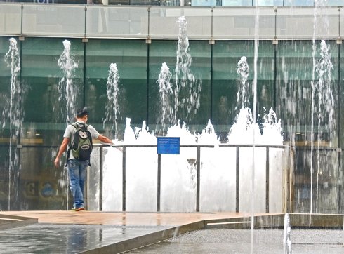 シンガポールのパワースポット・サンテックシティ「富の噴水」