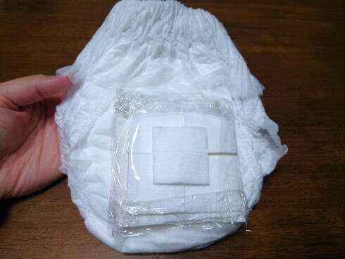 検尿 採尿するためのオムツづくり2