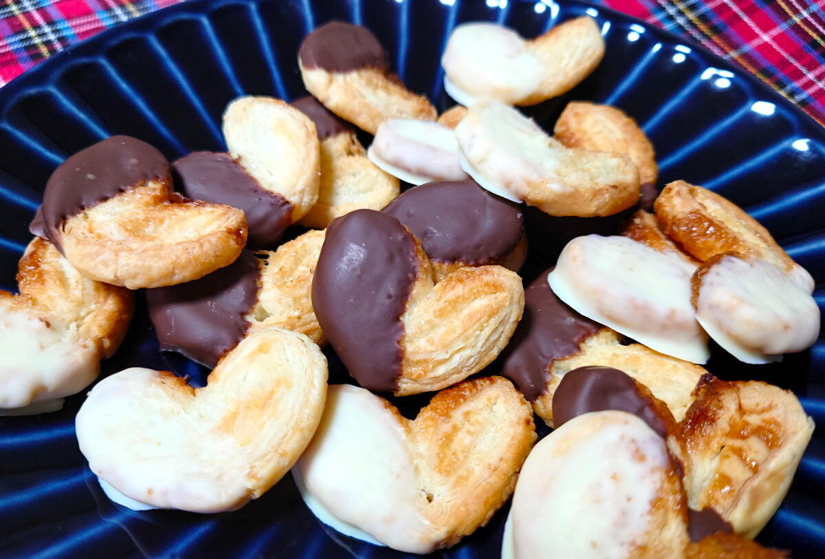 おやつに！友チョコに。簡単パイシートで源氏パイ風、ハート形パイ