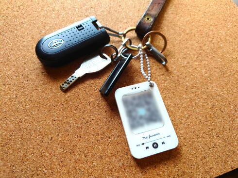 保育園のQRコードホルダー お気に入りのキーホルダーに2