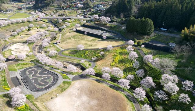がんね白滝公園 全体空撮【岩国市美和町】